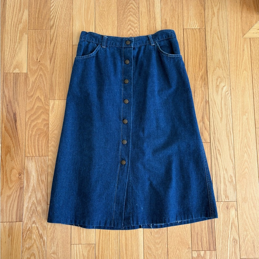 Vintage 1970s Ms.Candie’s Blue Denim Midi Skirt 28” Waist Snap Front